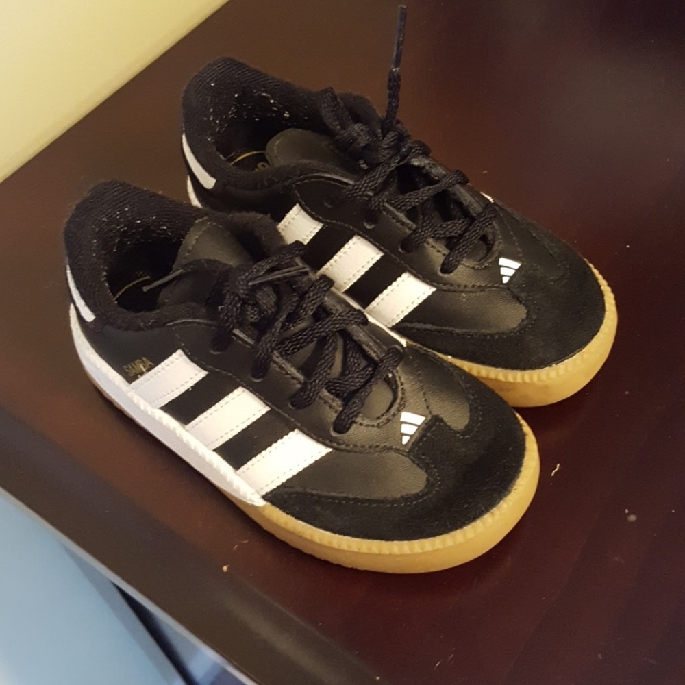 Boys Adidas Sneakers